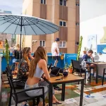 La Ventana Azul Surf 旅馆