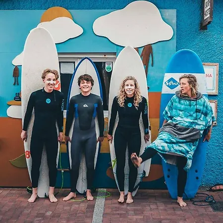 ホステル La Ventana Azul Surf *