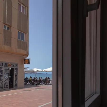 La Ventana Azul Surf 旅馆 大加那利岛拉斯帕尔马斯