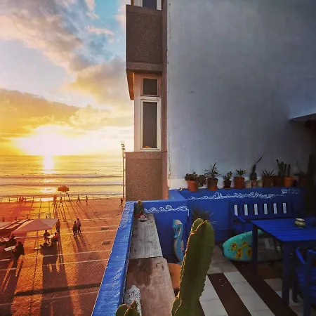 Хостел La Ventana Azul Surf *