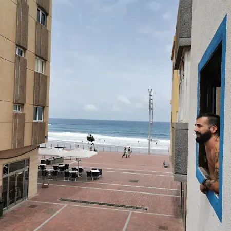 La Ventana Azul Surf 호스텔 *