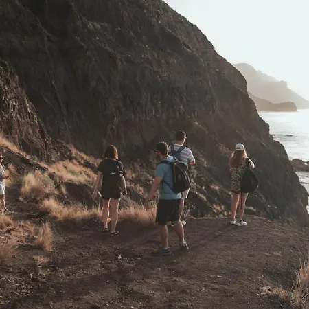 بيت شباب La Ventana Azul Surf *