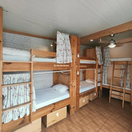 La Ventana Azul Surf بيت شباب لاس بالماس دي غران كاناريا