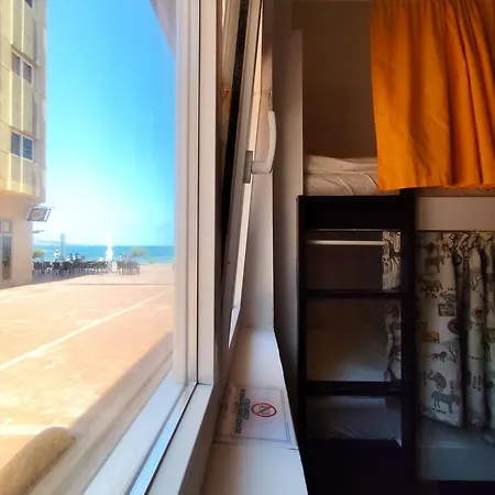 La Ventana Azul Surf بيت شباب لاس بالماس دي غران كاناريا