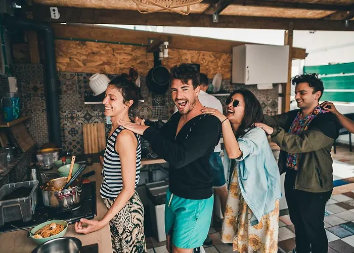 Albergue La Ventana Azul Surf *